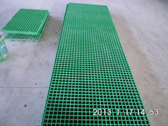 地溝蓋板開孔與洗車場玻璃鋼地面格柵價(jià)格解析