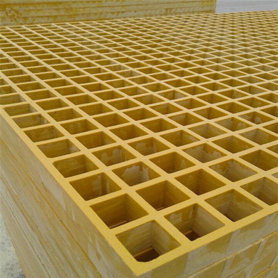 玻璃鋼格柵蓋板與玻璃鋼格柵板 特性、區別與應用